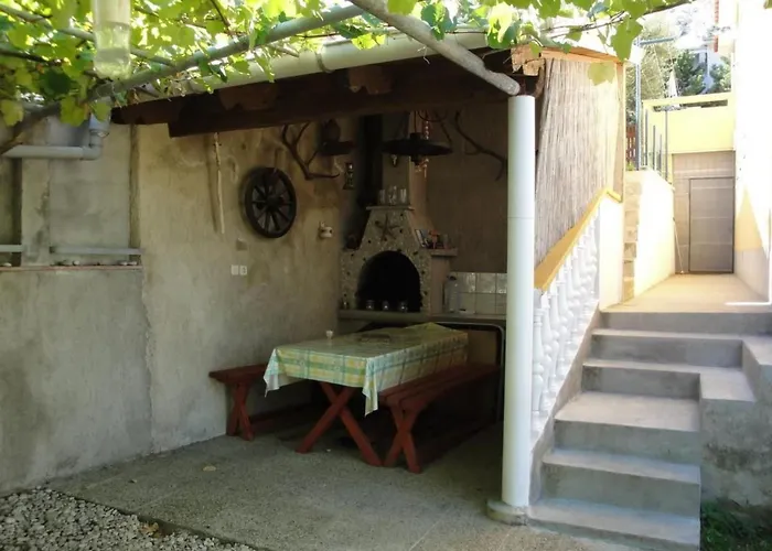 In Mit Eigenem Balkon By Interhome Apartament *