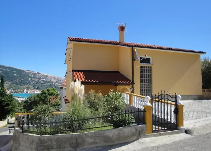 Apartman In Mit Eigenem Balkon By Interhome *